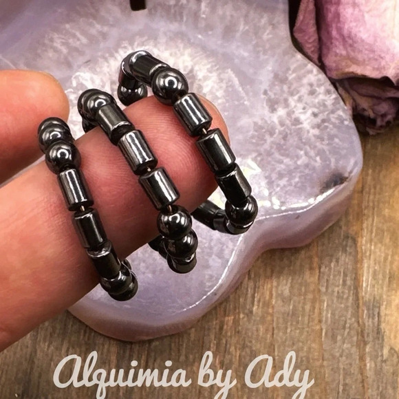 Fall vibes goth Hematite beaded gem ring - Picture 2 of 6